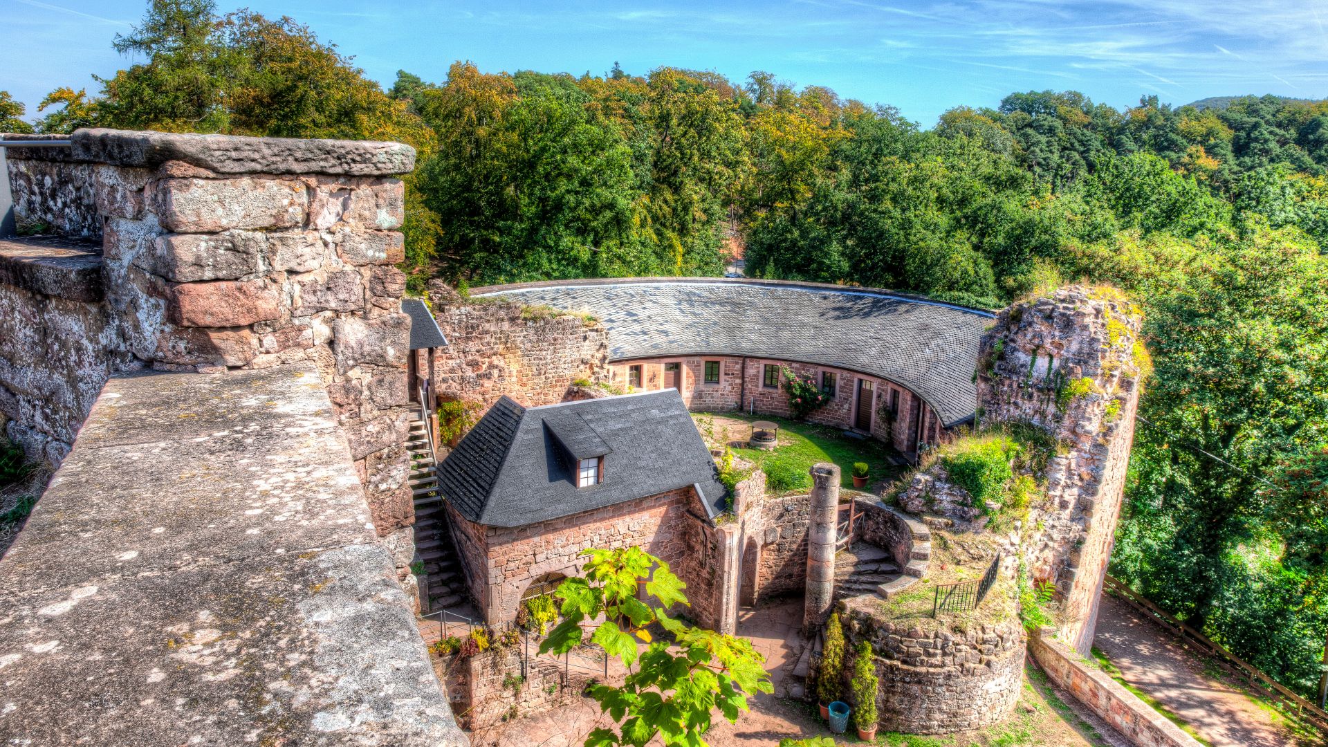 Nanstein castle ruins